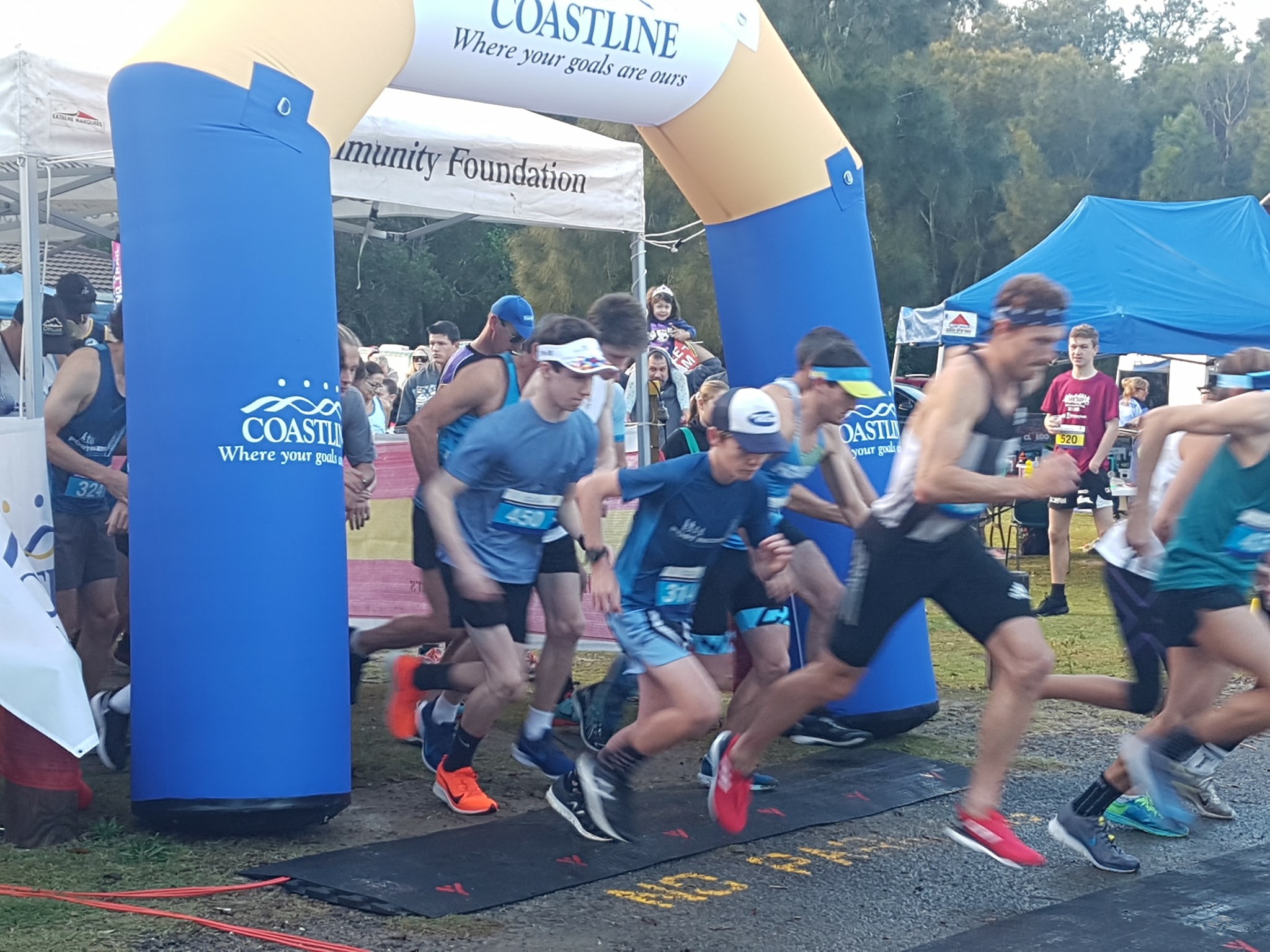 A sea of Pacer blue at South West Rocks Running Festival Port